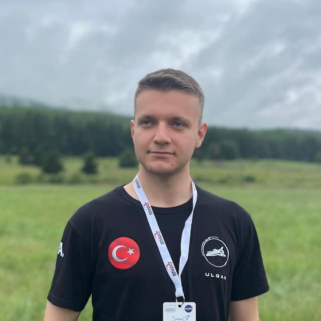 serif - Software Engineer & Entrepreneur